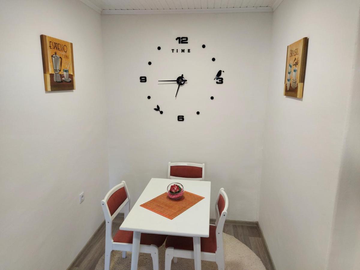 Lovely, Neat And Quite Apartment Dalia, Private Parking サラエヴォ エクステリア 写真